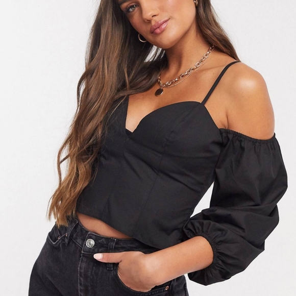 ASOS Petite Off the Shoulder Top with Notch Front $30 - Picture 1 of 5